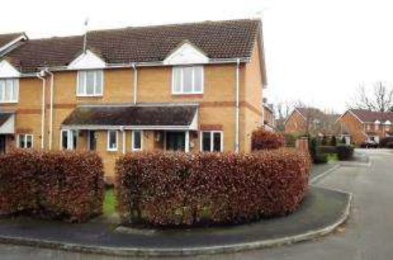 2 Bedroom End of Ter...